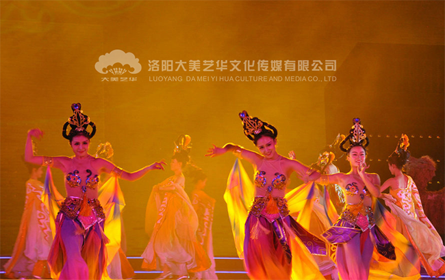 第36届中国洛阳牡丹文化节开幕式现场，《隋唐洛阳城》篇章歌舞演出